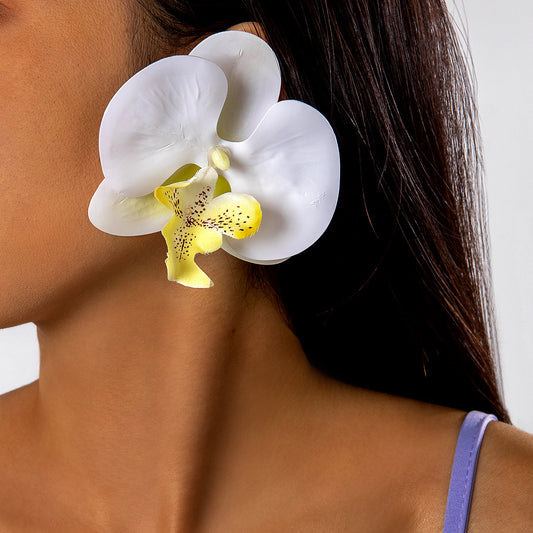 Orchids Earring in white